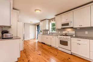 8 Hampden Rd, Falmouth, MA 02536 - Photo 12