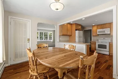 4 Abbott Rd, Waltham, MA 02452 - Photo 10