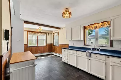 554 Hildreth St, Dracut, MA 01826 - Photo 6