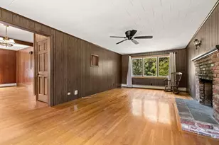 554 Hildreth St, Dracut, MA 01826 - Photo 8