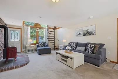 407 Ralph Talbot St, Weymouth, MA 02190 - Photo 2