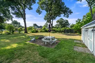 195 Cady St, Ludlow, MA 01056 - Photo 2