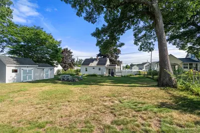 195 Cady St, Ludlow, MA 01056 - Photo 4