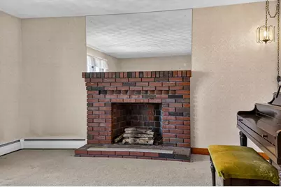7 Franklin Ave, Revere, MA 02151 - Photo 4