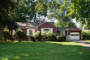 69 Mohawk Dr, Springfield, MA 01129 - Photo 28