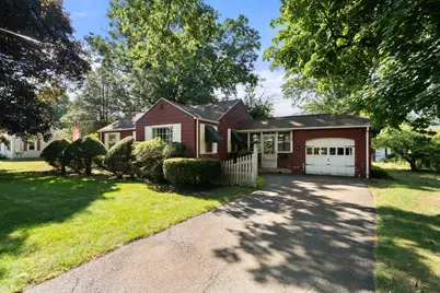 69 Mohawk Dr, Springfield, MA 01129 - Photo 1