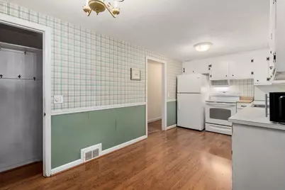 69 Mohawk Dr, Springfield, MA 01129 - Photo 6