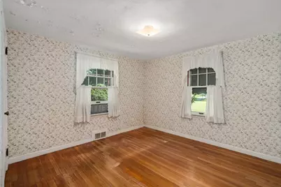 69 Mohawk Dr, Springfield, MA 01129 - Photo 12