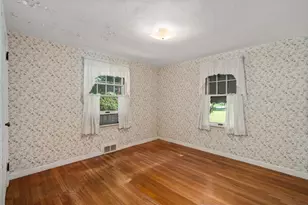 69 Mohawk Dr, Springfield, MA 01129 - Photo 12