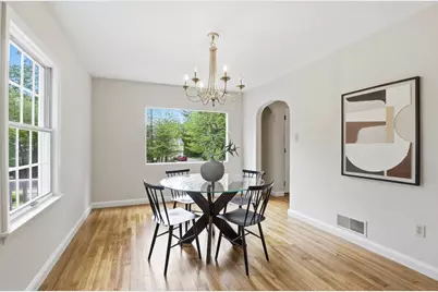 106 Concord Rd, Bedford, MA 01730 - Photo 10