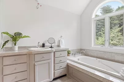 106 Concord Rd, Bedford, MA 01730 - Photo 20