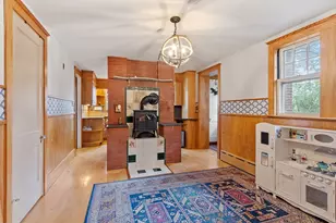144 Hanks St, Lowell, MA 01852 - Photo 12