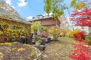 144 Hanks St, Lowell, MA 01852 - Photo 36