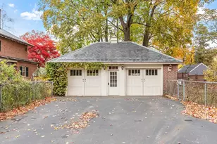 144 Hanks St, Lowell, MA 01852 - Photo 4
