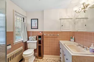 144 Hanks St, Lowell, MA 01852 - Photo 28