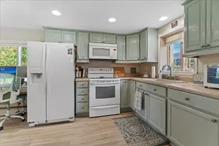 15 Charles St, Lakeville, MA 02347 - Photo 6