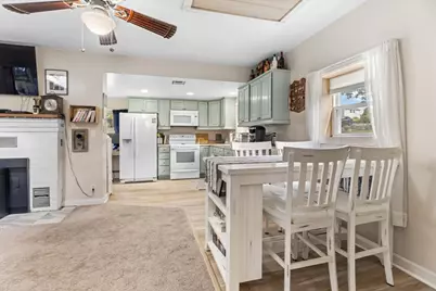 15 Charles St, Lakeville, MA 02347 - Photo 8