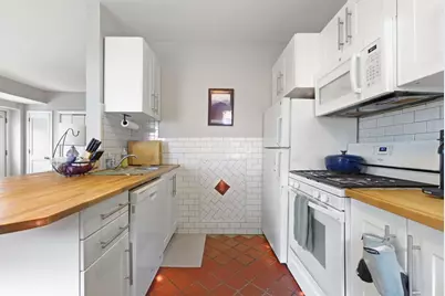 105 W Fourth St #4A, Boston, MA 02127 - Photo 12