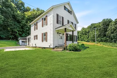 8 Underwood Ave, Easthampton, MA 01027 - Photo 4