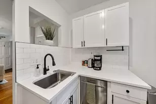 102 Revere St, Boston, MA 02114 - Photo 12