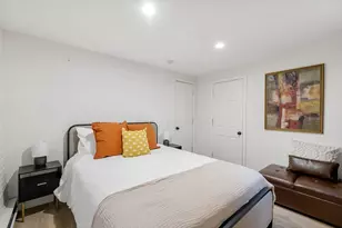 102 Revere St, Boston, MA 02114 - Photo 18