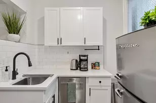 102 Revere St, Boston, MA 02114 - Photo 10