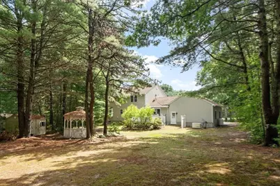 30 Twin Diamond Dr, Bridgewater, MA 02324 - Photo 30