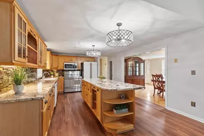 30 Twin Diamond Dr, Bridgewater, MA 02324 - Photo 10