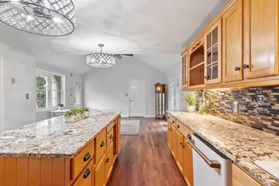 30 Twin Diamond Dr, Bridgewater, MA 02324 - Photo 6