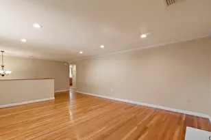 15 Oak Rd, Waltham, MA 02451 - Photo 8