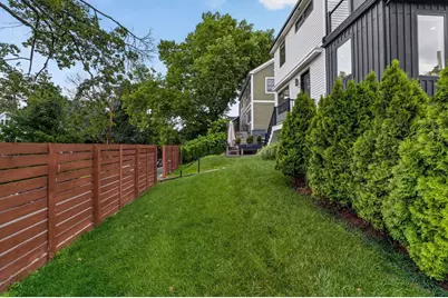 906-908 Chestnut Street #906, Newton, MA 02468 - Photo 30