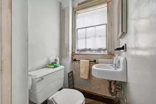 25 Leland Rd, Brookline, MA 02467 - Photo 12