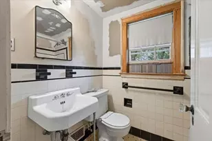 25 Leland Rd, Brookline, MA 02467 - Photo 14