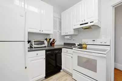 520 Beacon St #2F, Boston, MA 02215 - Photo 6