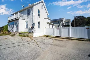 42 Fox Run, Southbridge, MA 01550 - Photo 2