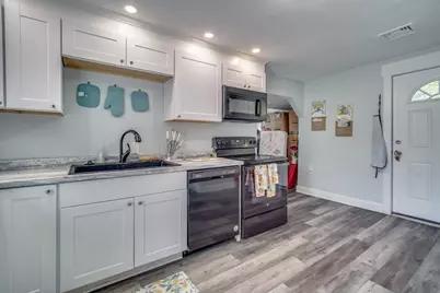 42 Fox Run, Southbridge, MA 01550 - Photo 10
