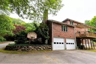 20 Lincoln Drive, North Smithfield, RI 02896 - Photo 2