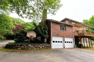 20 Lincoln Dr, North Smithfield, RI 02896 - Photo 2