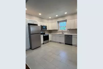 55 May Ave, Brockton, MA 02301 - Photo 6