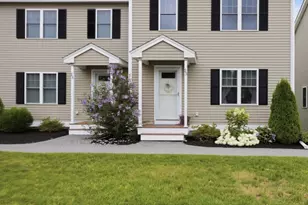 25 Riverside Dr, Lakeville, MA 02347 - Photo 1