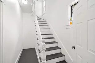 35 Pond St, Boston, MA 02136 - Photo 4