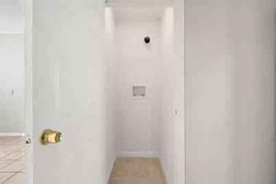35 Pond St, Boston, MA 02136 - Photo 30