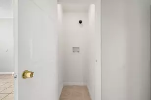 35 Pond St, Boston, MA 02136 - Photo 30
