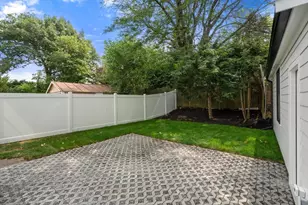 220 Sycamore St, Watertown, MA 02472 - Photo 42