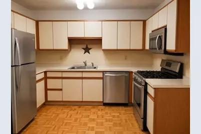 74 Tennis Plaza Rd #26, Dracut, MA 01826 - Photo 2