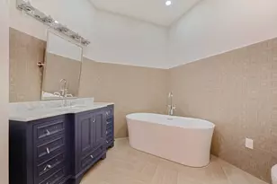 515 Centre, Newton, MA 02459 - Photo 6