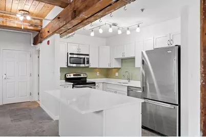 172 Middle St #306, Lowell, MA 01852 - Photo 2