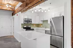 172 Middle St, Lowell, MA 01852 - Photo 2