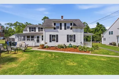 62 Pleasant St, Hopkinton, MA 01748 - Photo 4