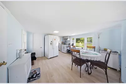 62 Pleasant St, Hopkinton, MA 01748 - Photo 8